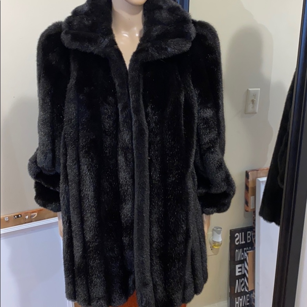 Jordach coat Faux fur coat